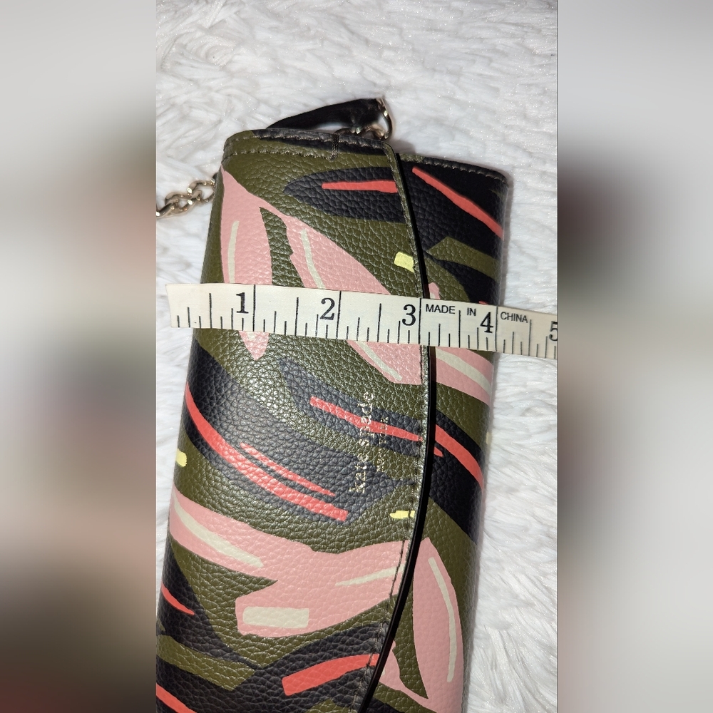 Kate Spade Eva Modern Feather Wallet On A Chain Green Multi EUC - Picture 10 of 12